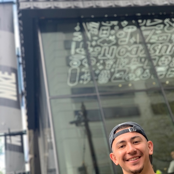 Meet your Posher, Damian - Picture 4 of 5